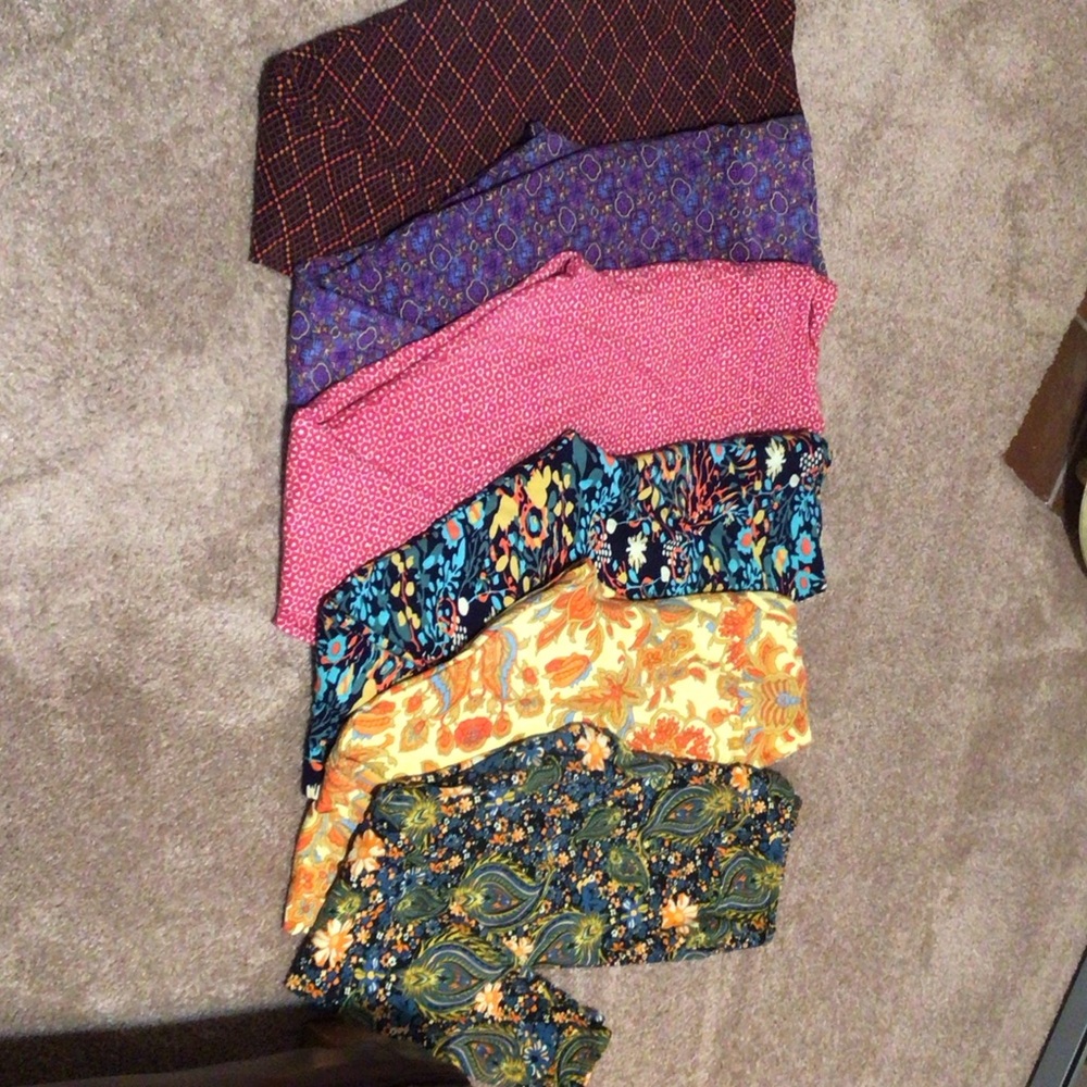 LuLaRoe Colorful Patterned Leggings Set